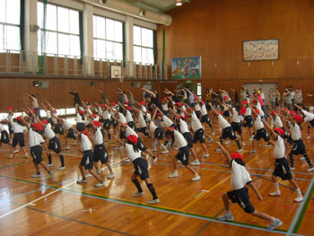 Compulsory P E Dance Lessons Present Challenge For Gym Teachers Education In Japan Community Blog